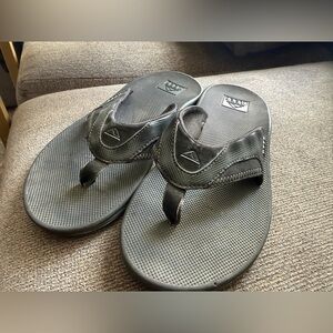 Reef Fanning flip flops